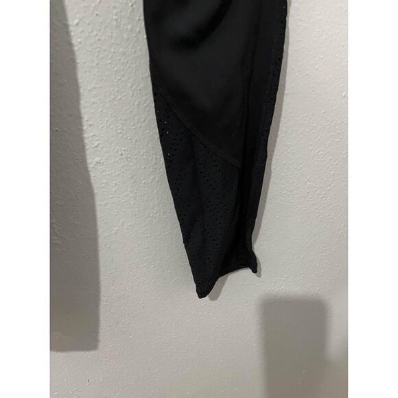 Athleta Black High Waisted Perforated And Mesh Calfs Size XS - Picture 2 of 8